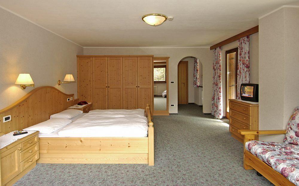 Hotel Monte Paraccia Сан-Віджиліо-ді-Мареббе Екстер'єр фото